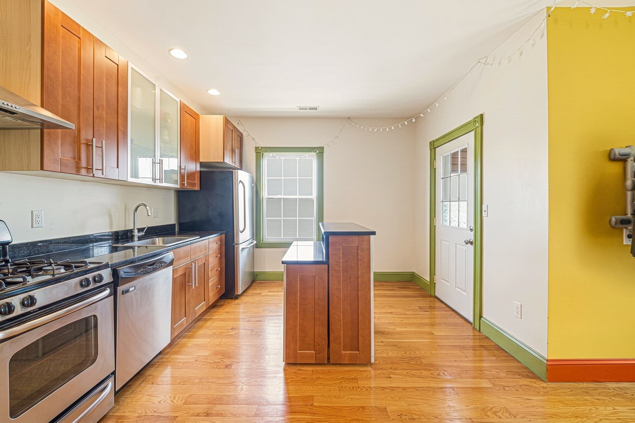 Condominium at 12-14 Everett St # 202, Boston MA 02134, photo 11 of 28
