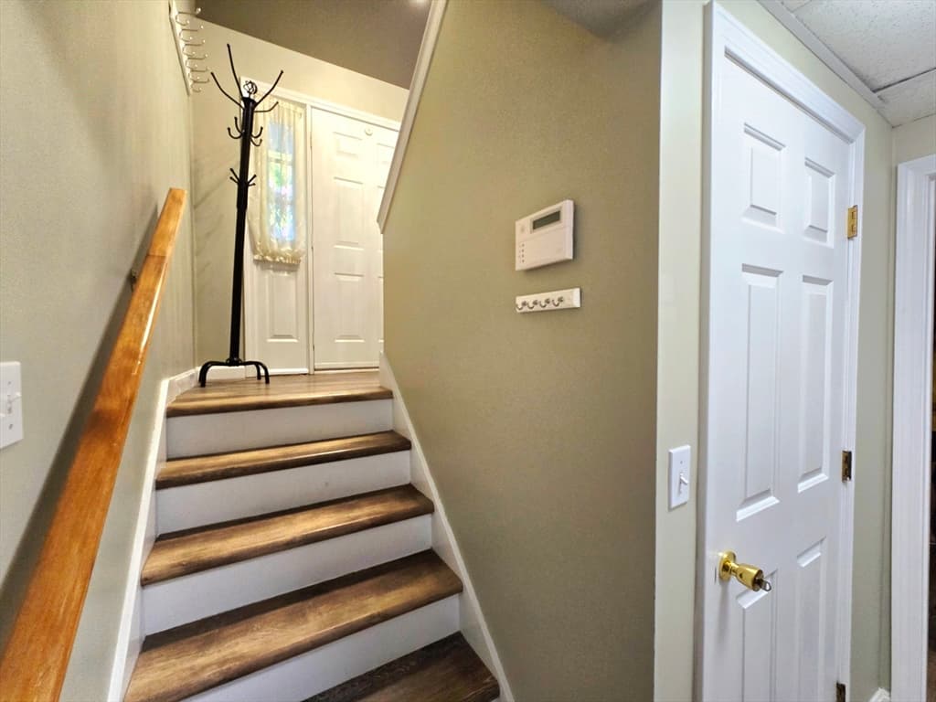 37 Moreland Green Dr, Worcester MA 01609 photo 26
