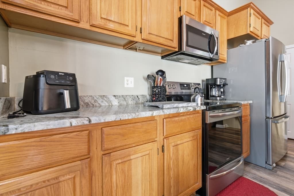 37 Moreland Green Dr, Worcester MA 01609 photo 11