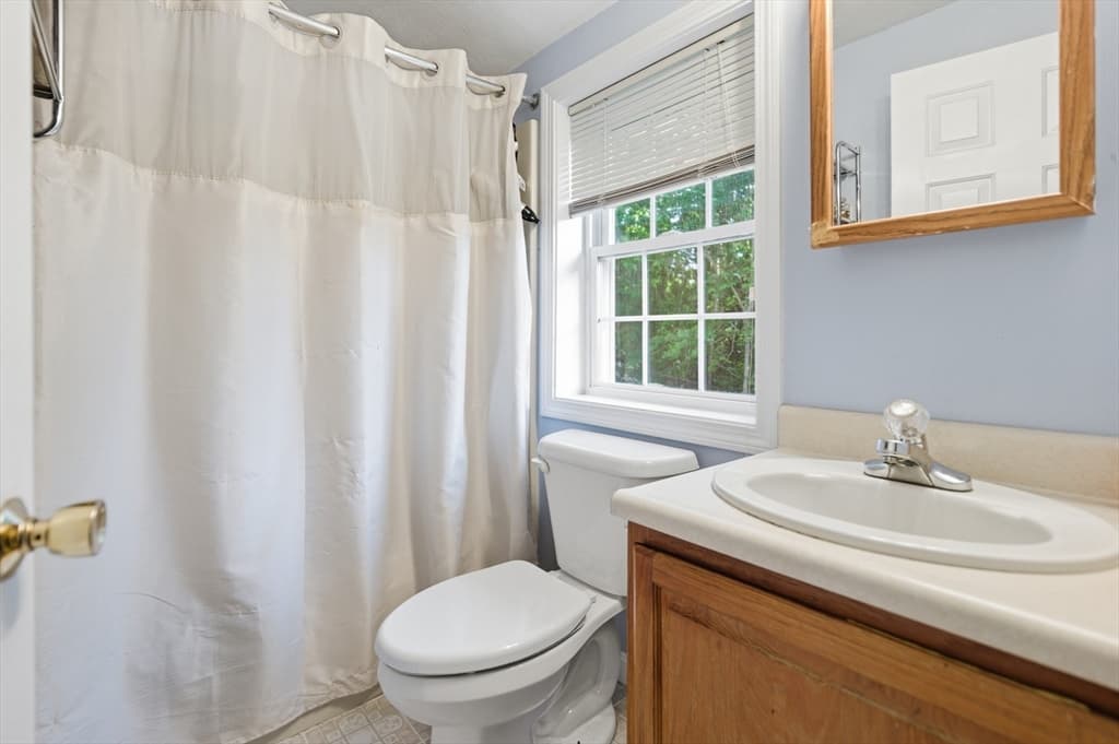 37 Moreland Green Dr, Worcester MA 01609 photo 21
