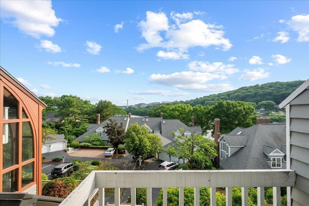 Condominium at 35 Eastern Point Dr # 34, Shrewsbury MA 01545, photo 15 of 37