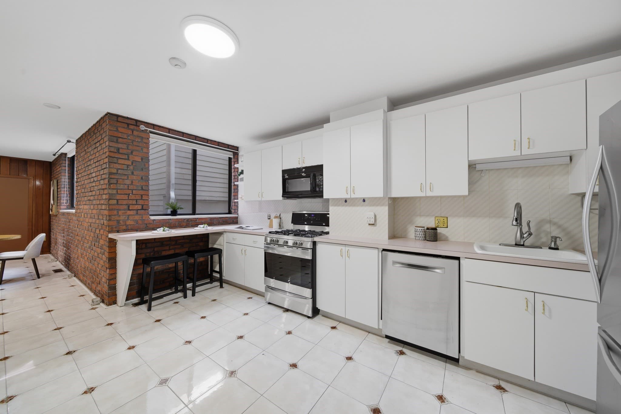 Condominium at 71 Lubec Street # 1, Boston MA 02128, Boston, photo 2 of 36