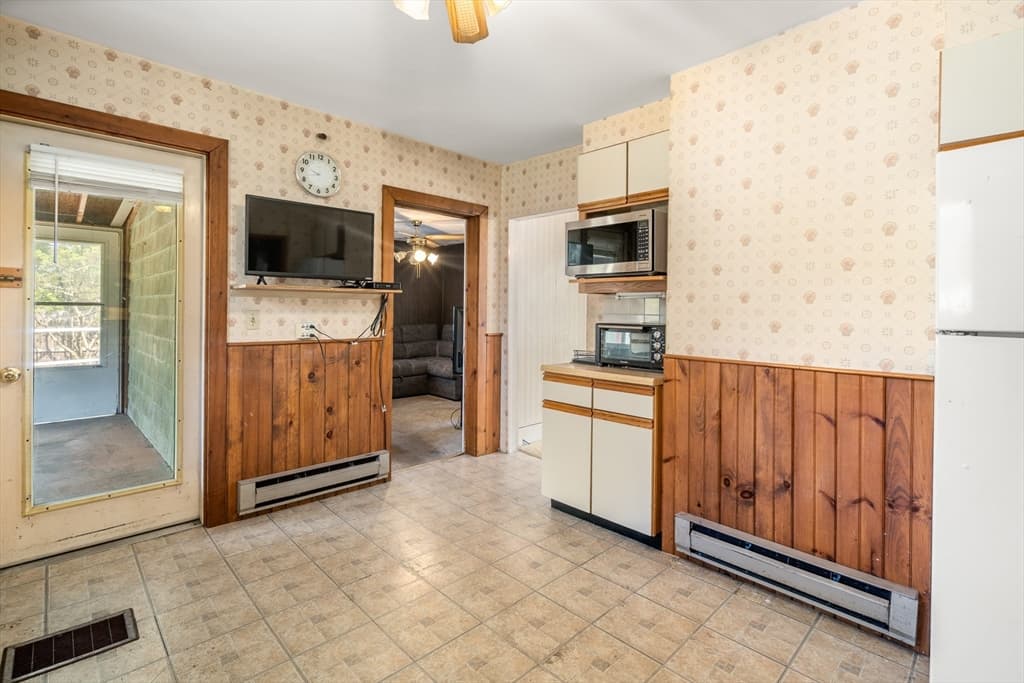 Single Family Residence at 25 Curve St, Newton MA 02465, photo 17 of 40