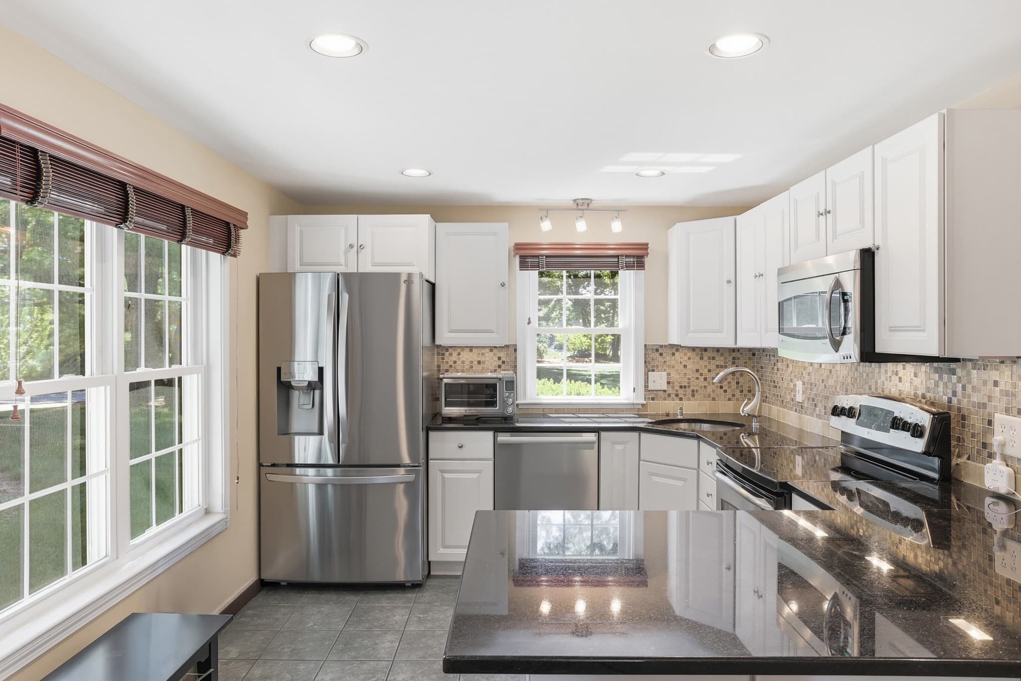 Condominium at 78 Macintosh Ln # 78, Boxborough MA 01719, Boxborough, photo 4 of 41