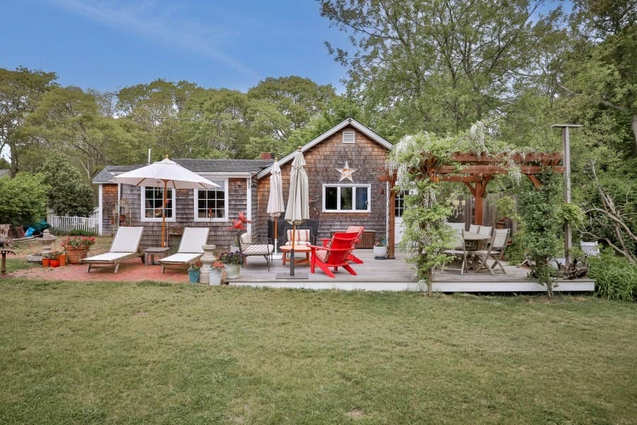 Single Family Residence at 29 Jernegan Ave, Edgartown MA 02539, Edgartown, photo 3 of 42