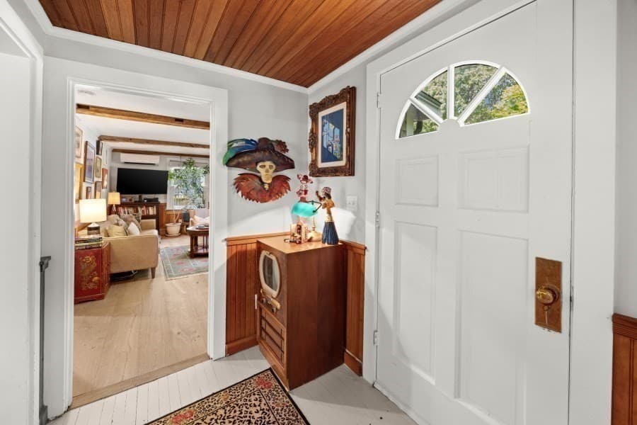 Single Family Residence at 29 Jernegan Ave, Edgartown MA 02539, Edgartown, photo 9 of 42