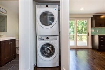 77 Rock Glen Rd, Medford MA 02155 photo 14