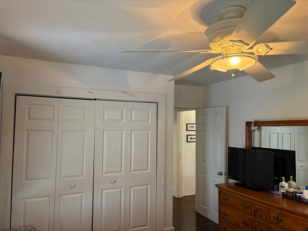 Single Family Residence at 353 Massasoit, East Providence RI 02914, East Providence, photo 15 of 19