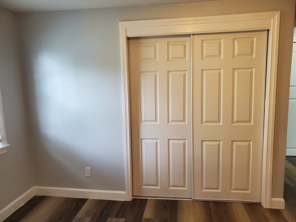 725 Bay St, Springfield MA 01109 photo 11