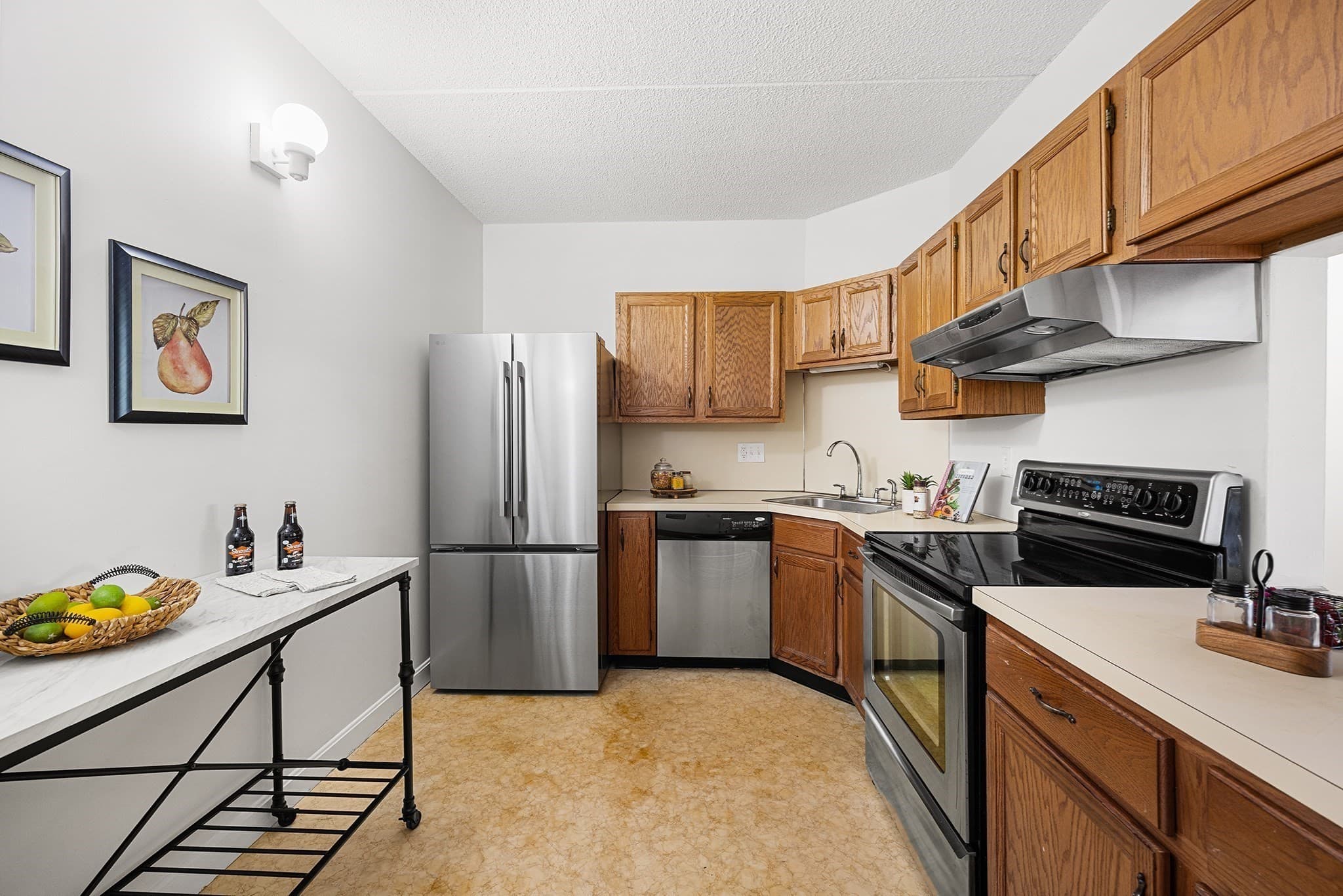 Condominium at 289 Elm St # 15, Medford MA 02155, photo 7 of 26