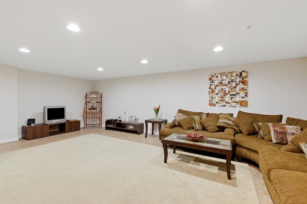 Condominium at 30 Franklin Street # 113, Malden MA 02148, photo 18 of 33