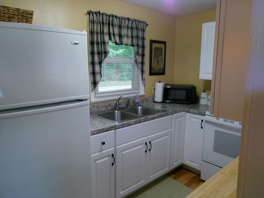 2 Family - 2 Units Up/Down at 20 Forest St, Oxford MA 01540, Oxford, photo 7 of 28
