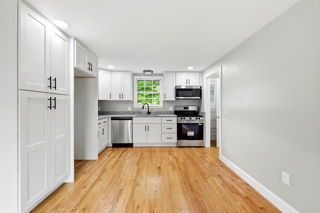 43 Elm Street, East Longmeadow MA 01028 photo 14