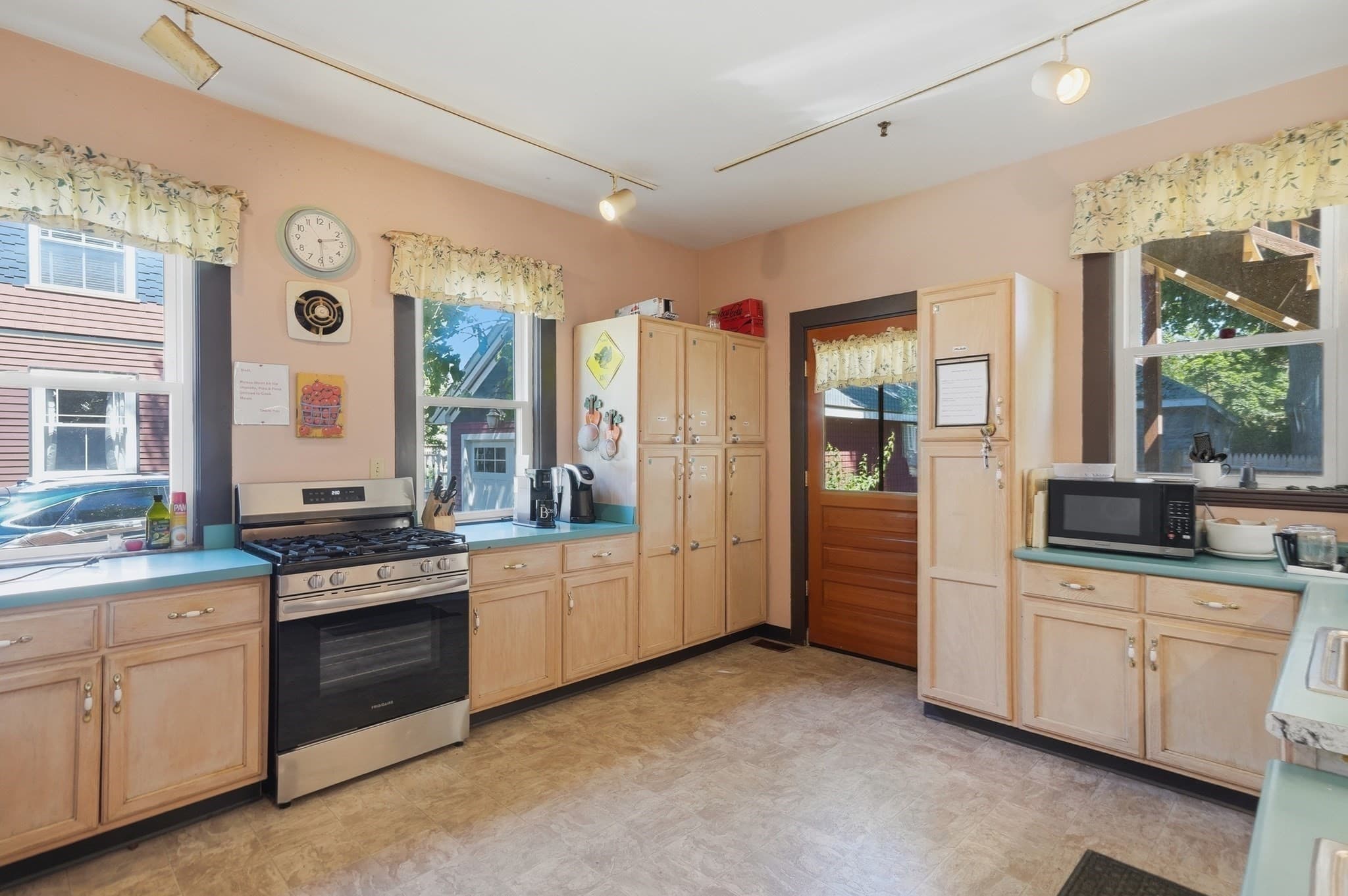 Condominium at 7 Wyman Street # 1, Arlington MA 02474, Arlington, photo 13 of 22