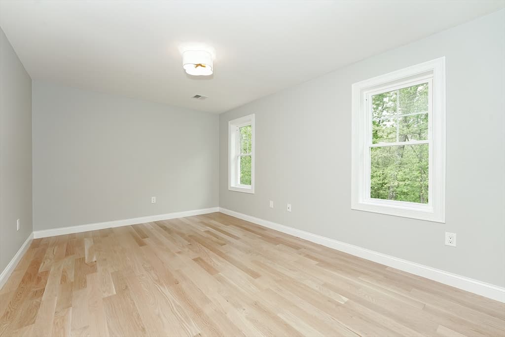Single Family Residence at 439 Landry Ave, North Attleboro MA 02760, North Attleboro, photo 6 of 42