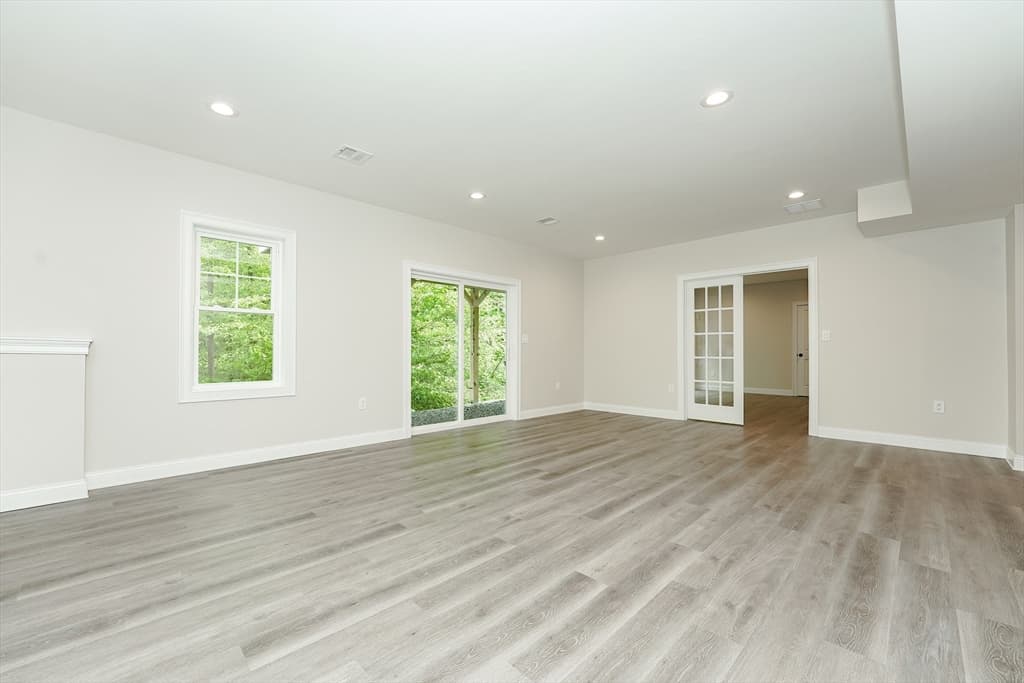 Single Family Residence at 439 Landry Ave, North Attleboro MA 02760, North Attleboro, photo 41 of 42