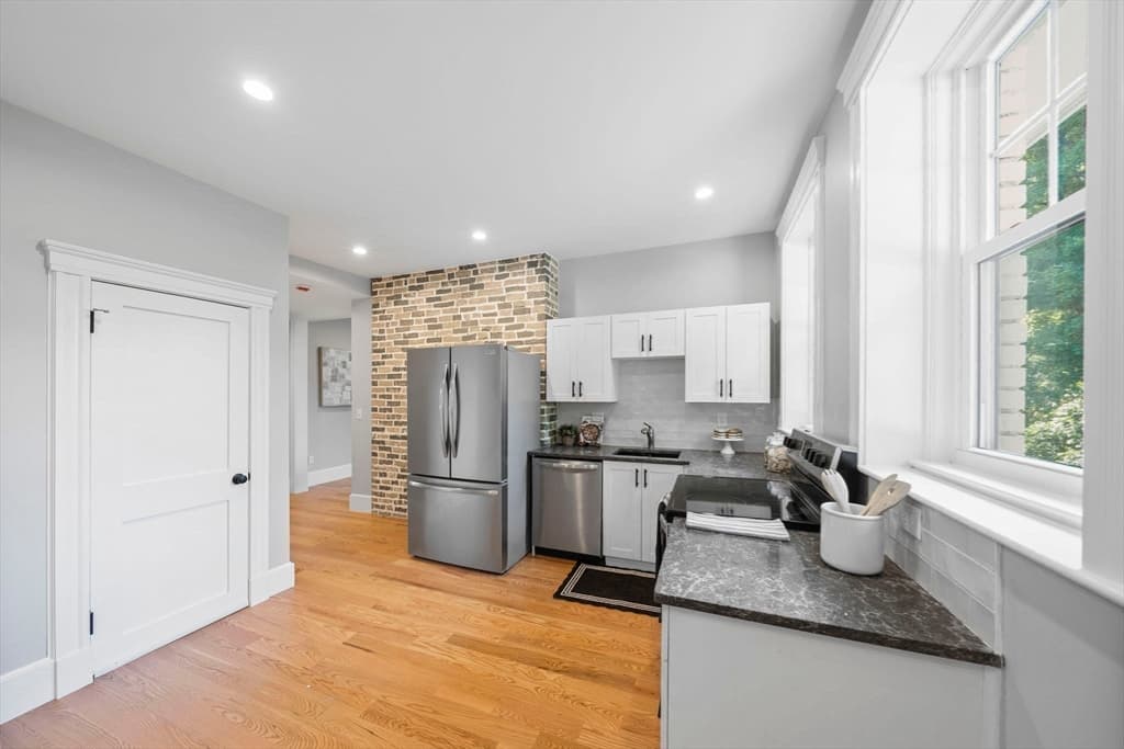 Single Family Residence at 4 Marconi, Marion MA 02738, Marion, photo 9 of 42