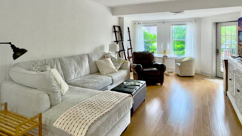 Condominium at 10 Seaport Dr # 2209, Quincy MA 02171, photo 2 of 14