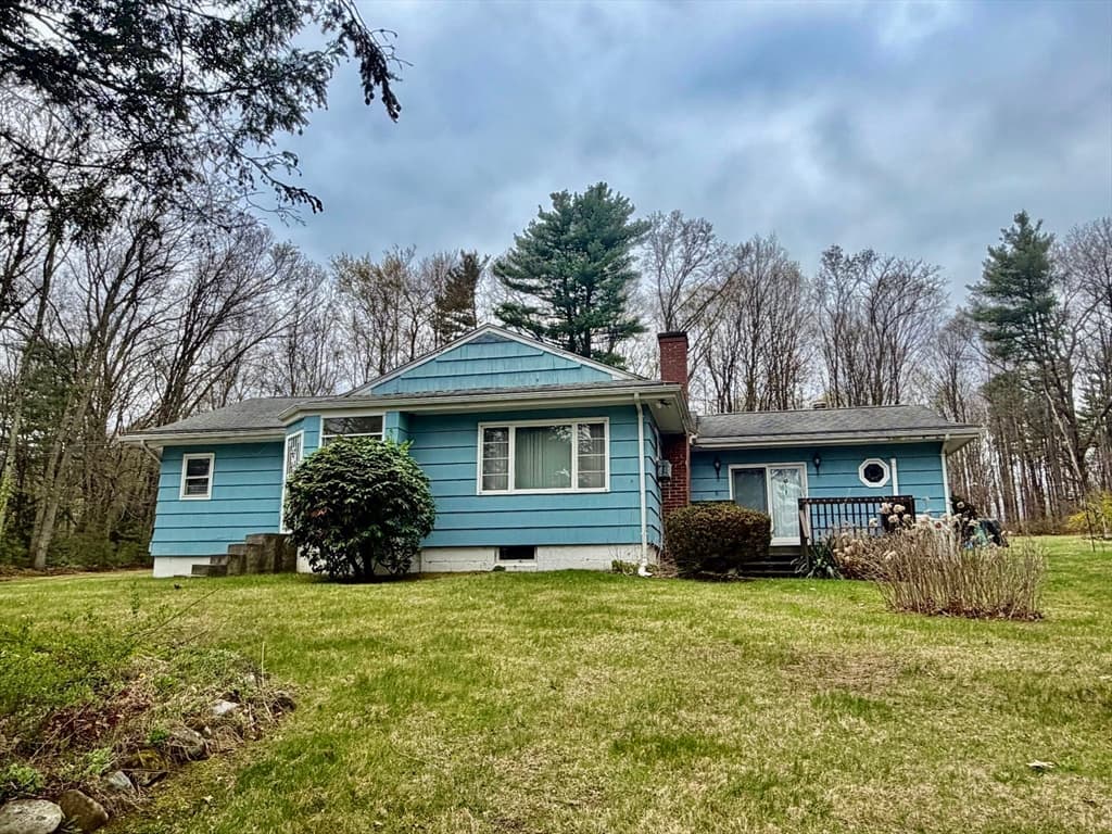 Single Family Residence at 817 Somers Rd, East Longmeadow MA 01028, East Longmeadow, photo 6 of 34