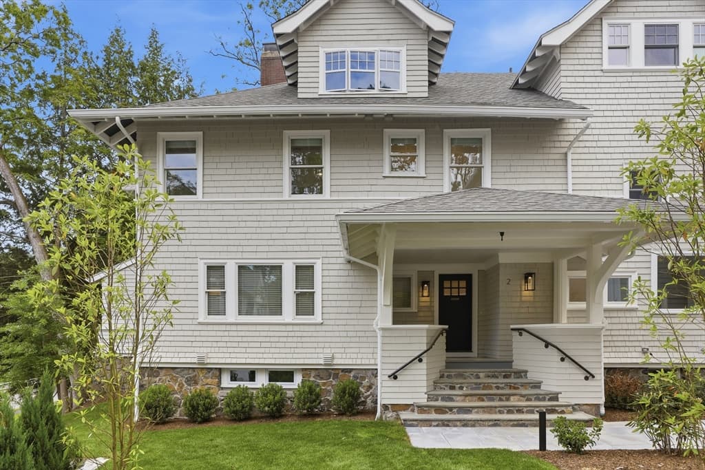 38 Edgewood Rd # 2, Lexington MA 02420