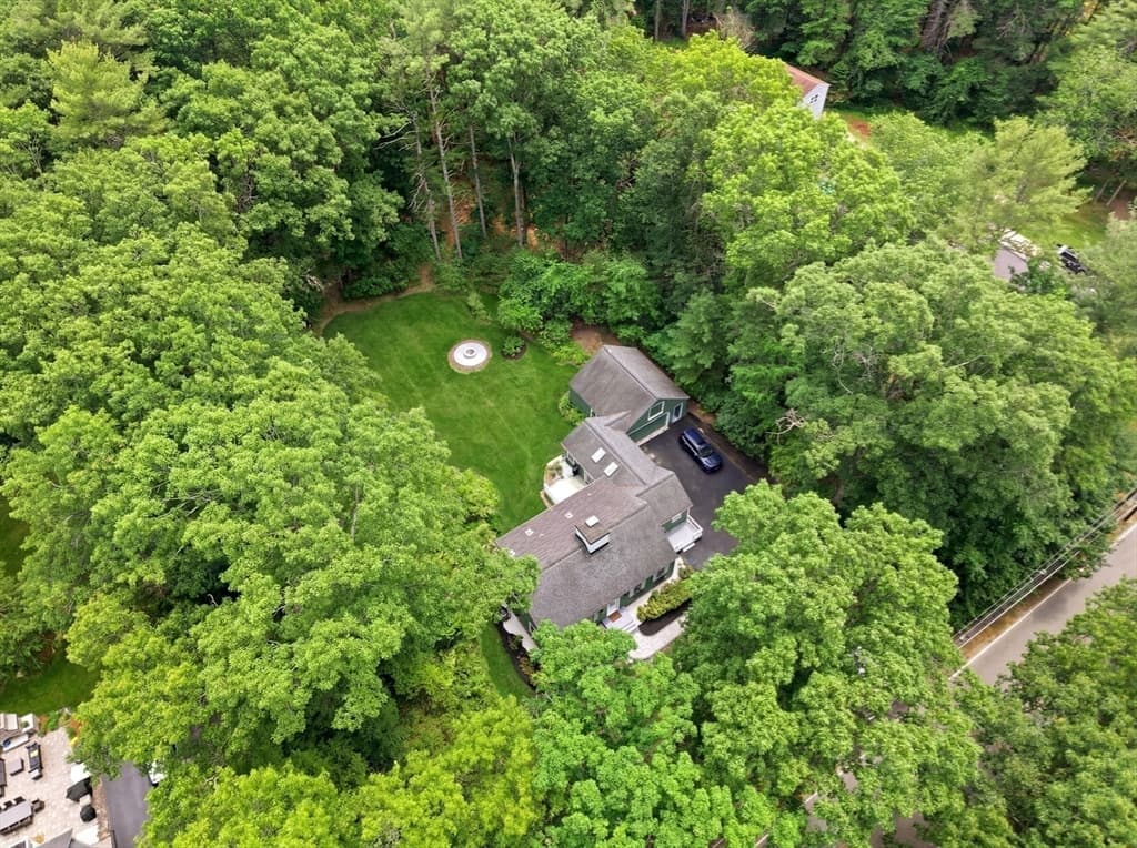 358 East St, Carlisle MA 01741 photo 4