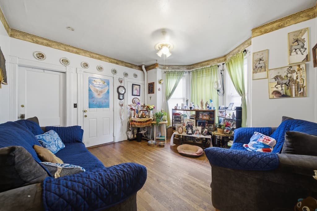 3 Family at 133 Oak St, Holyoke MA 01040, Holyoke, photo 23 of 27