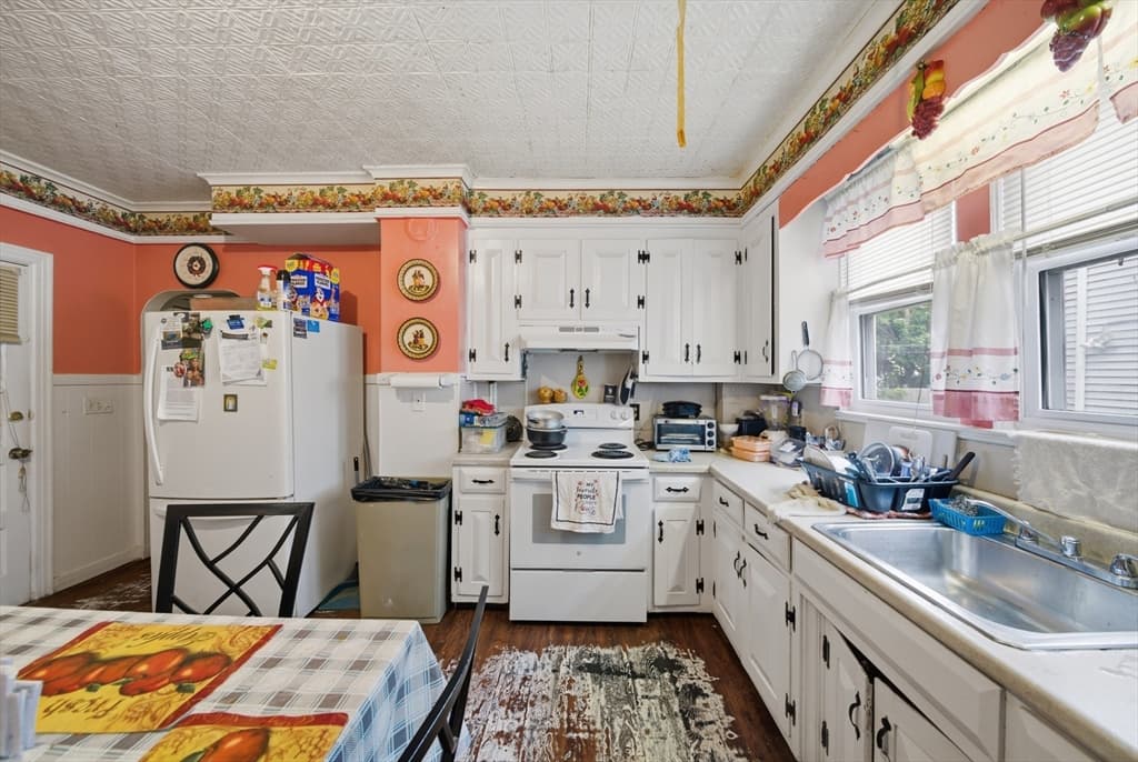 3 Family at 133 Oak St, Holyoke MA 01040, Holyoke, photo 27 of 27