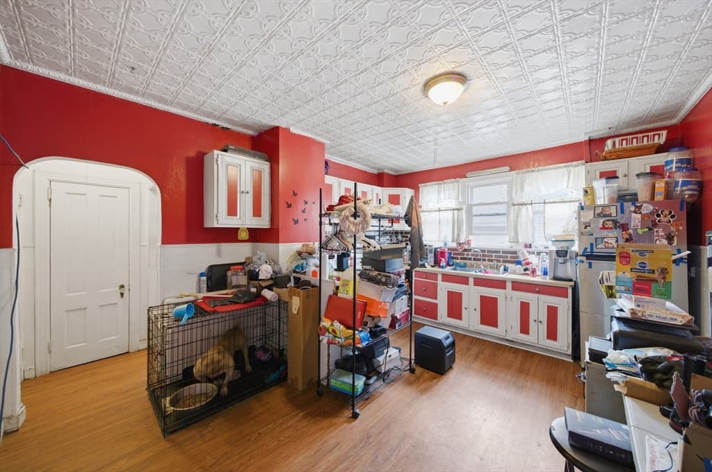 3 Family at 133 Oak St, Holyoke MA 01040, Holyoke, photo 12 of 27