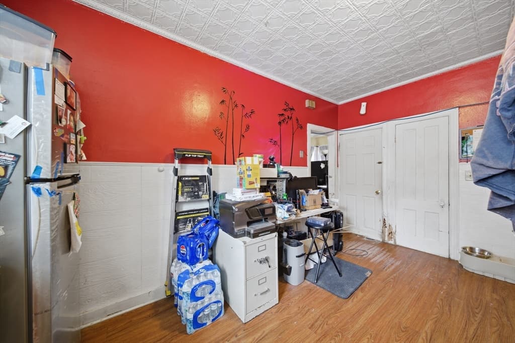 3 Family at 133 Oak St, Holyoke MA 01040, Holyoke, photo 20 of 27