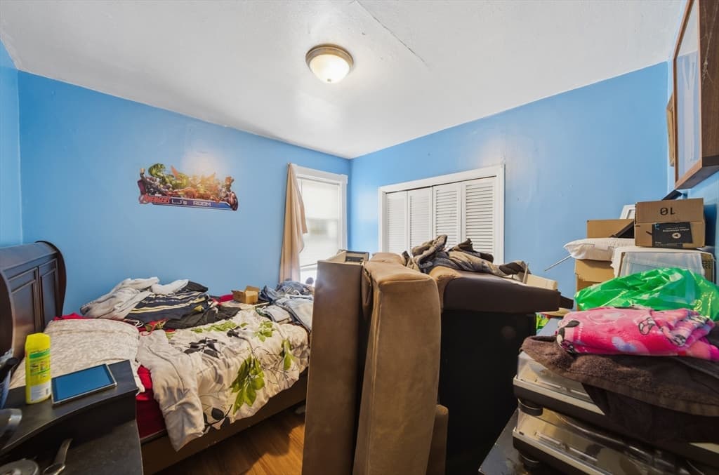 3 Family at 133 Oak St, Holyoke MA 01040, Holyoke, photo 11 of 27