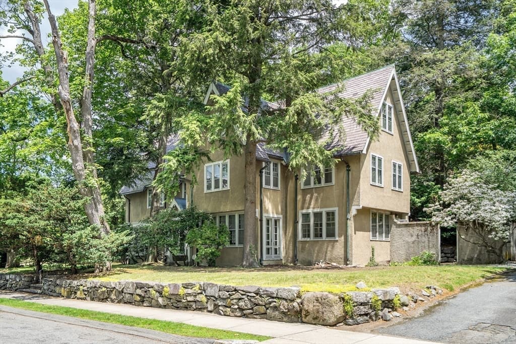 128 Dudley St, Brookline MA 02445 photo 2
