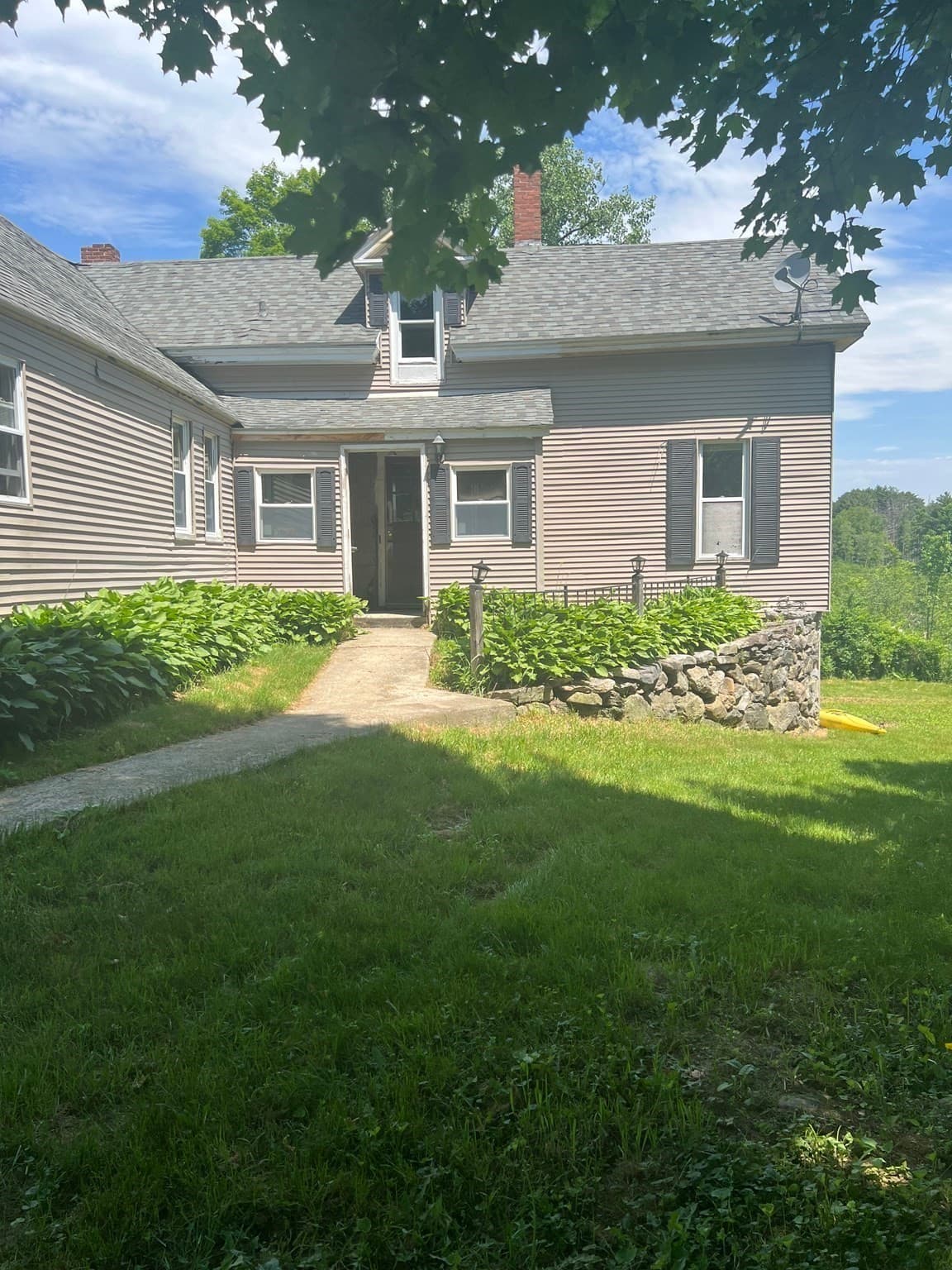 Single Family Residence at 19 Greenwich Plains Rd, Ware MA 01082, photo 5 of 37