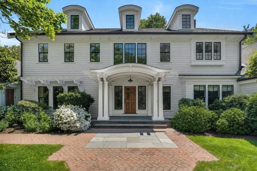 Single Family Residence at 10 Chandler Circle, Weston MA 02493, Weston, photo 3 of 27