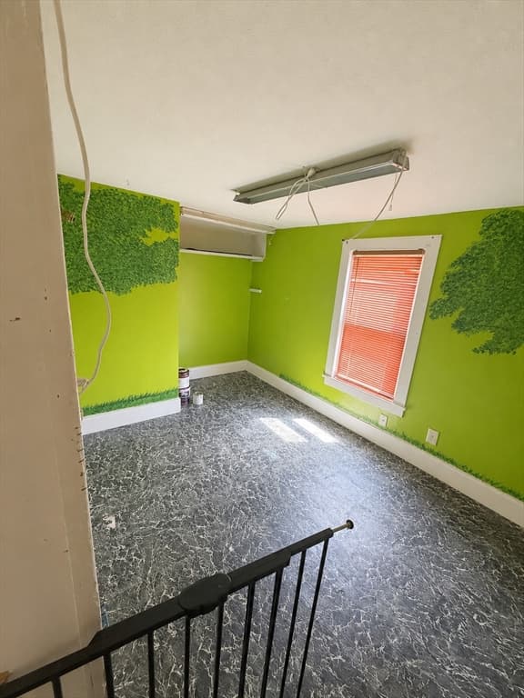 123 Grape St, Chicopee MA 01013 photo 9