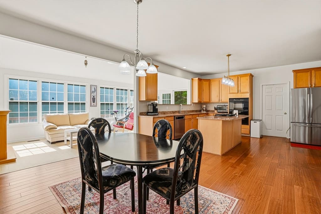 34 Hemingway St, Shrewsbury MA 01545 photo 12