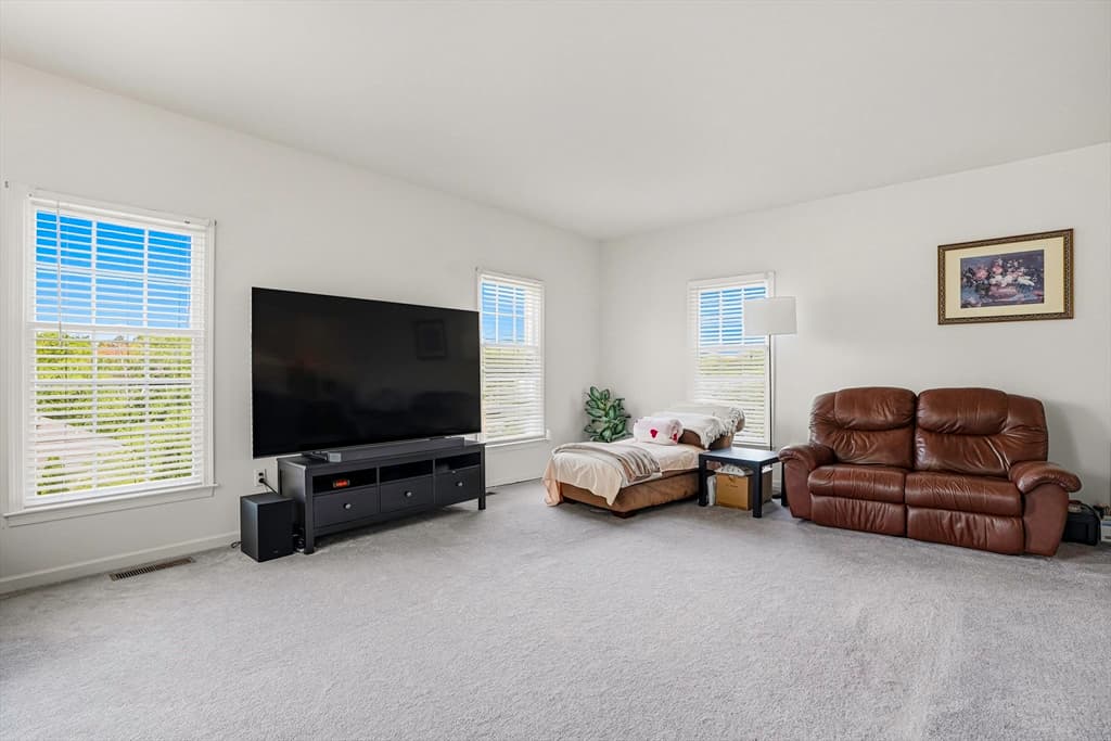 34 Hemingway St, Shrewsbury MA 01545 photo 25