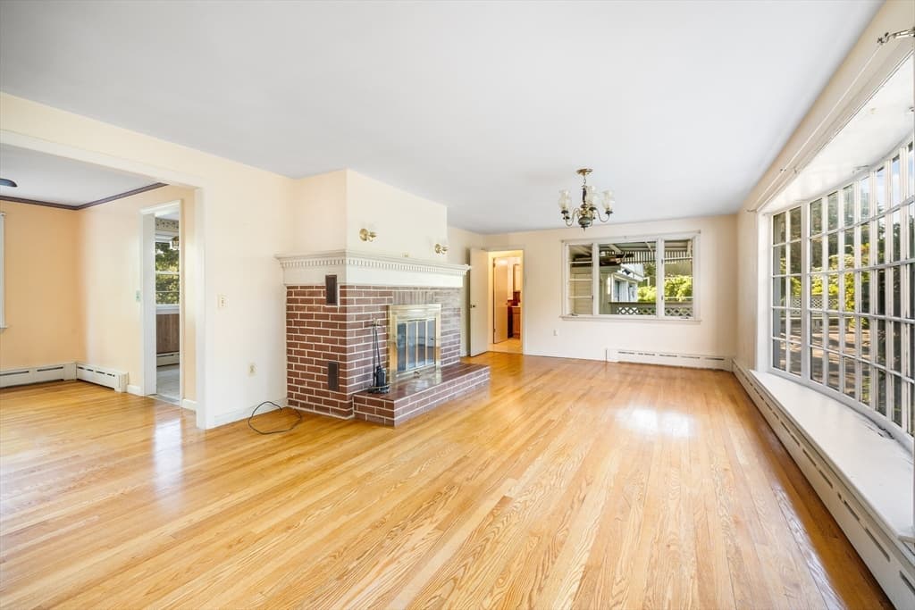 45 Indian Hill Rd, Worcester MA 01606 photo 3