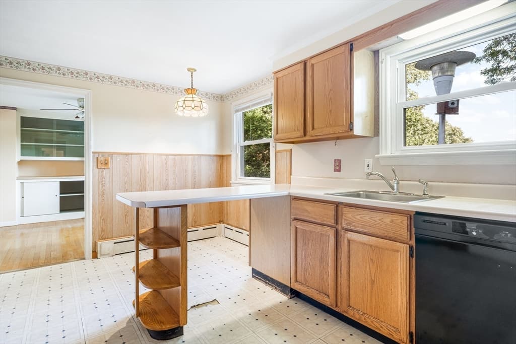 45 Indian Hill Rd, Worcester MA 01606 photo 14