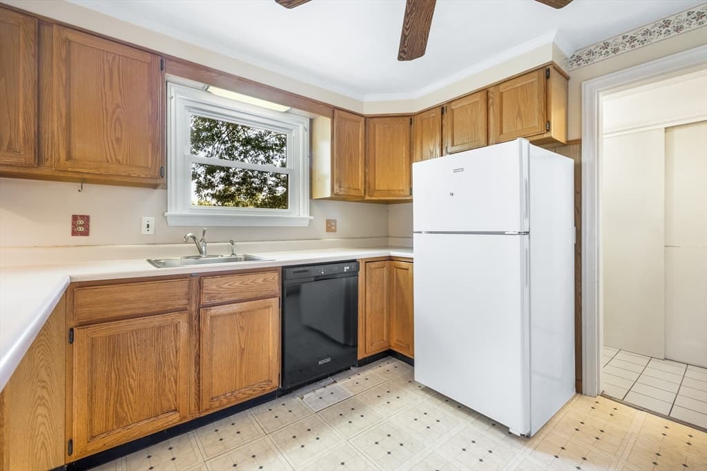 45 Indian Hill Rd, Worcester MA 01606 photo 15