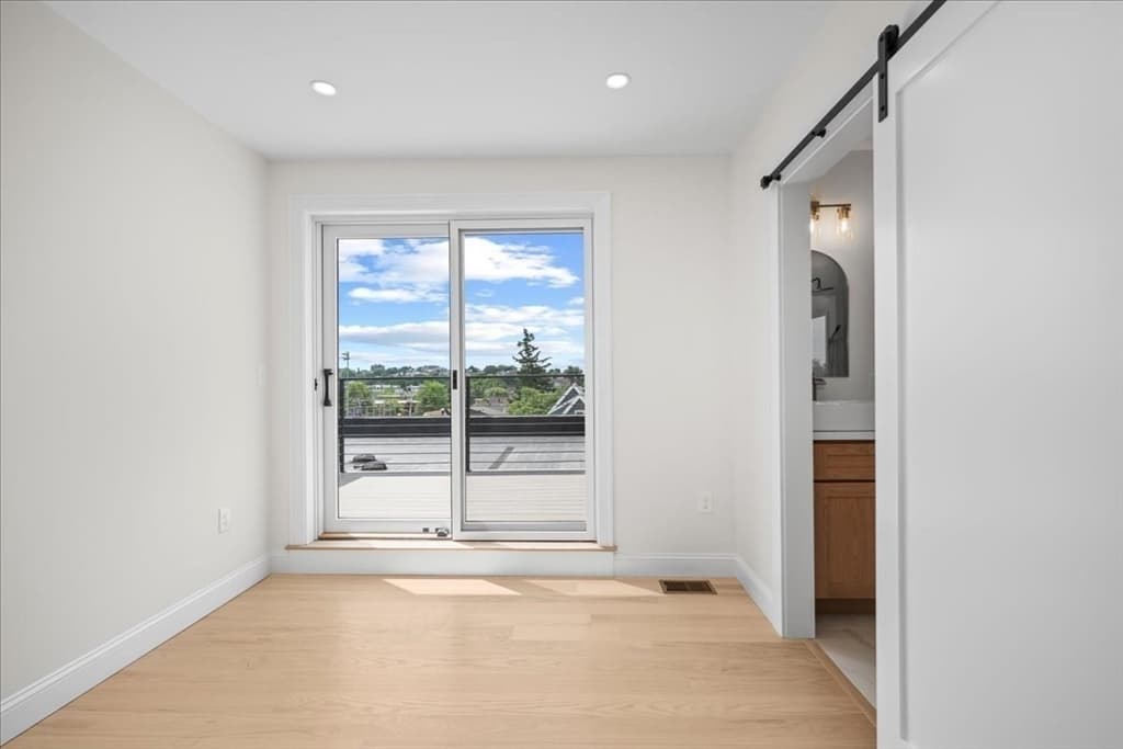 595 Broadway # 302, Somerville MA 02145 photo 23