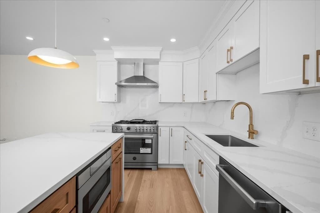 595 Broadway # 302, Somerville MA 02145 photo 5