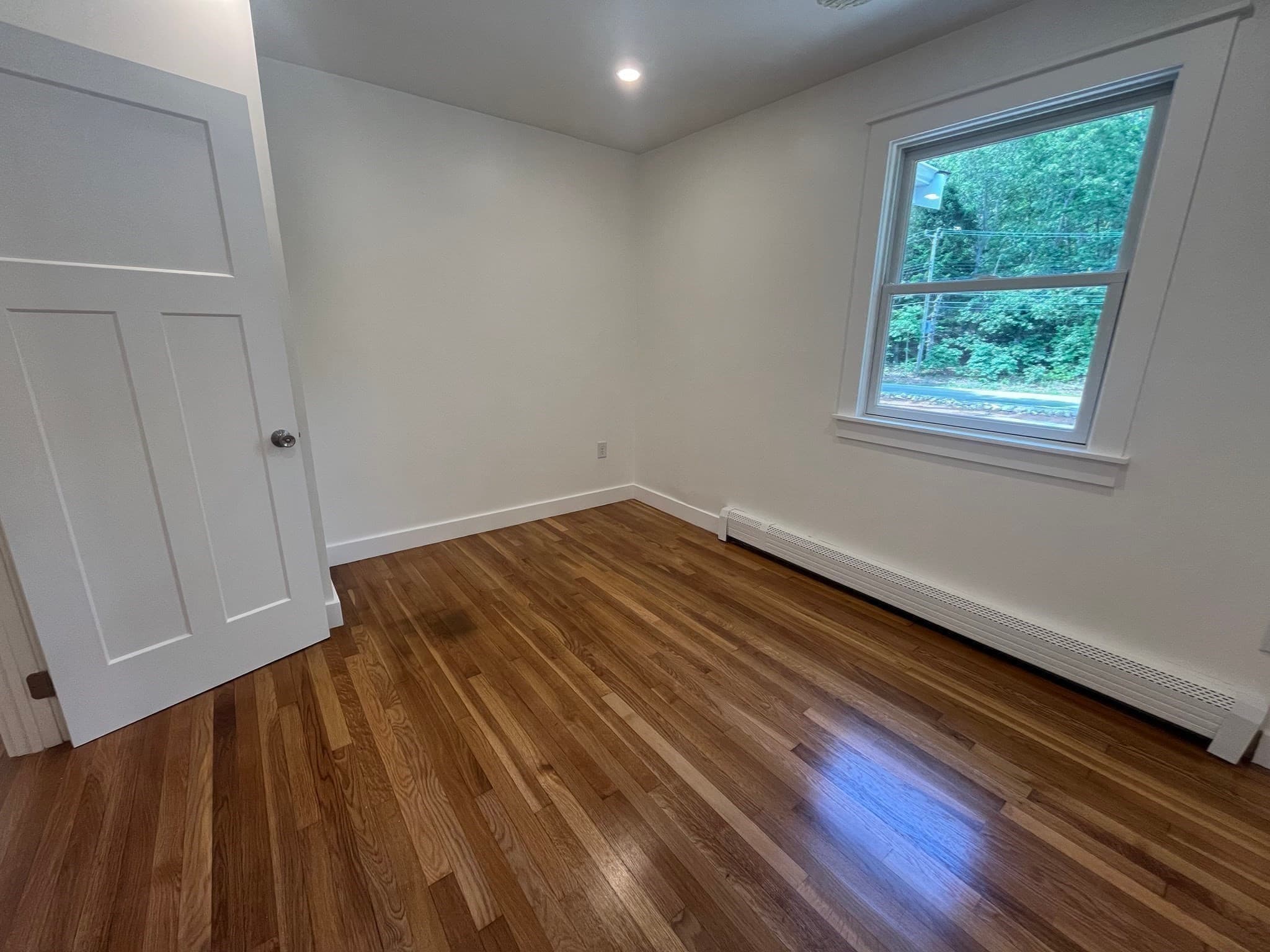 Single Family Residence at 76 Sippewissett Rd, Falmouth MA 02540, photo 13 of 26
