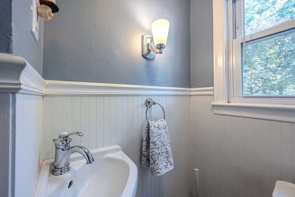 Single Family Residence at 1 Lexington St, South Hadley MA 01075, photo 30 of 40