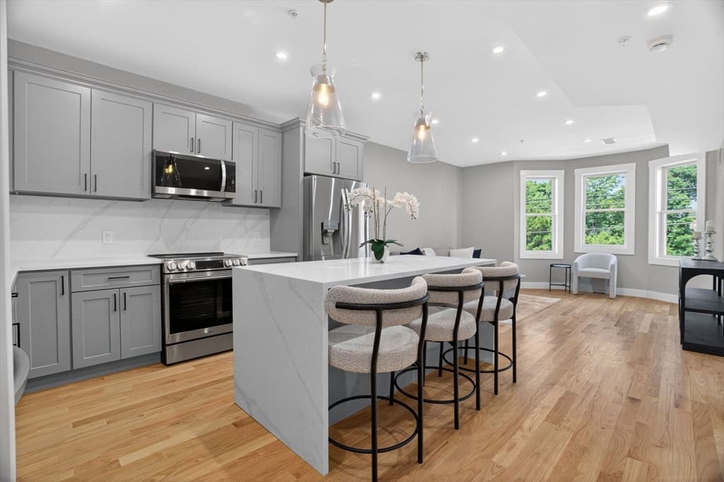 60 Stanley Street # 202B, Boston MA 02125