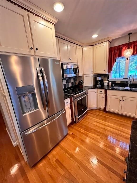 Single Family Residence at 1 Brenton Wood Road, Hudson MA 01749, Hudson, photo 11 of 42