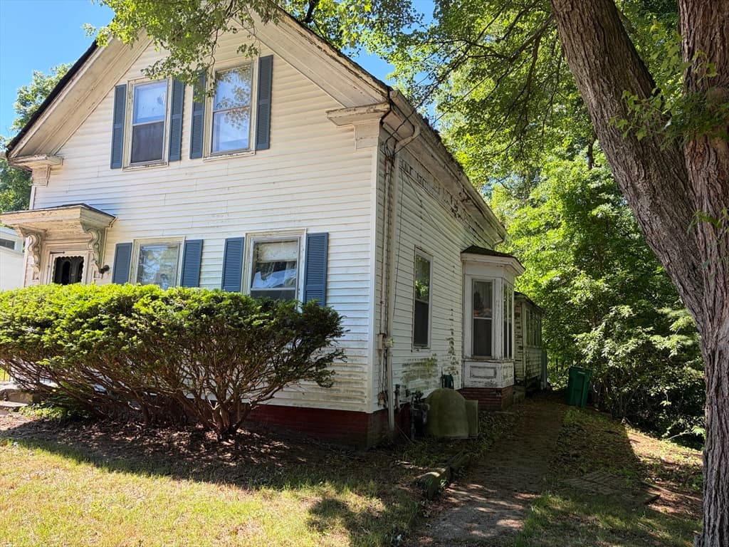 32 West Street, Attleboro MA 02703
