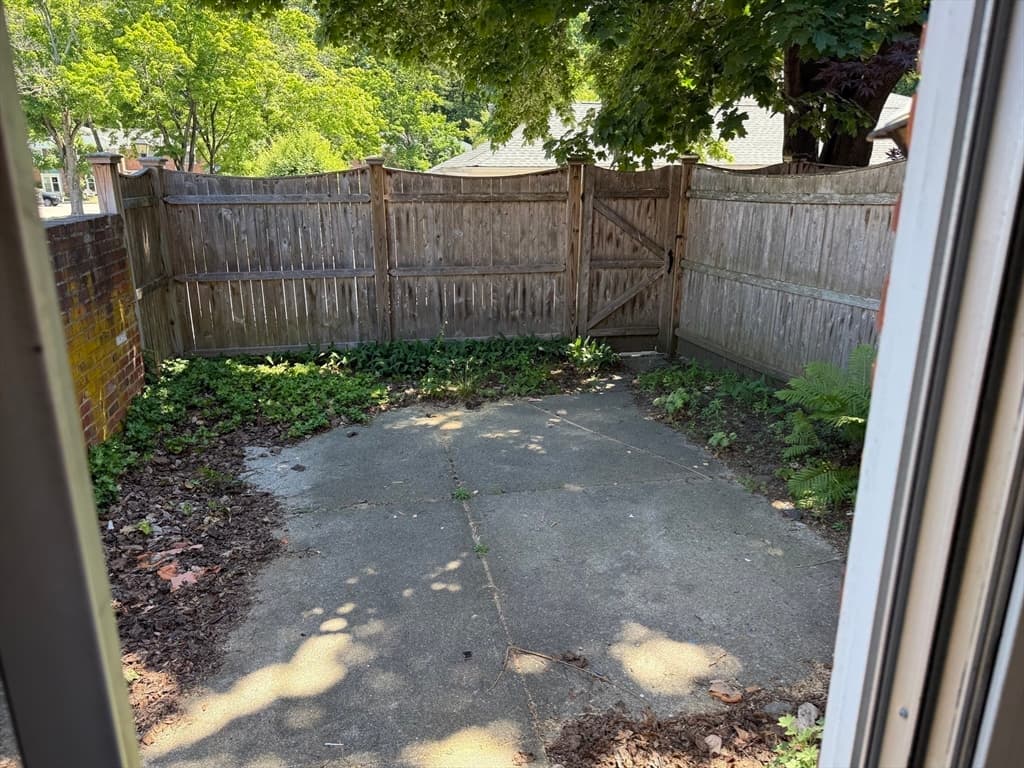 Condominium at 59 Jamestown Dr # 59, Springfield MA 01108, Springfield, photo 17 of 17