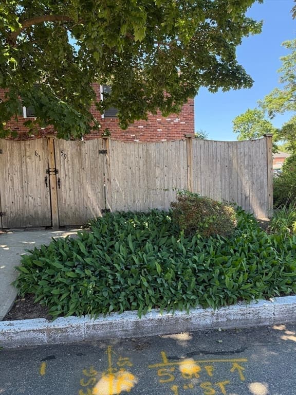 Condominium at 59 Jamestown Dr # 59, Springfield MA 01108, Springfield, photo 15 of 17