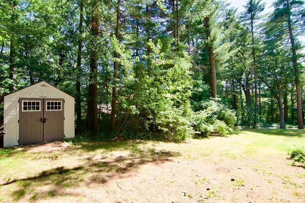 326 Flynt St, Palmer MA 01069 photo 38
