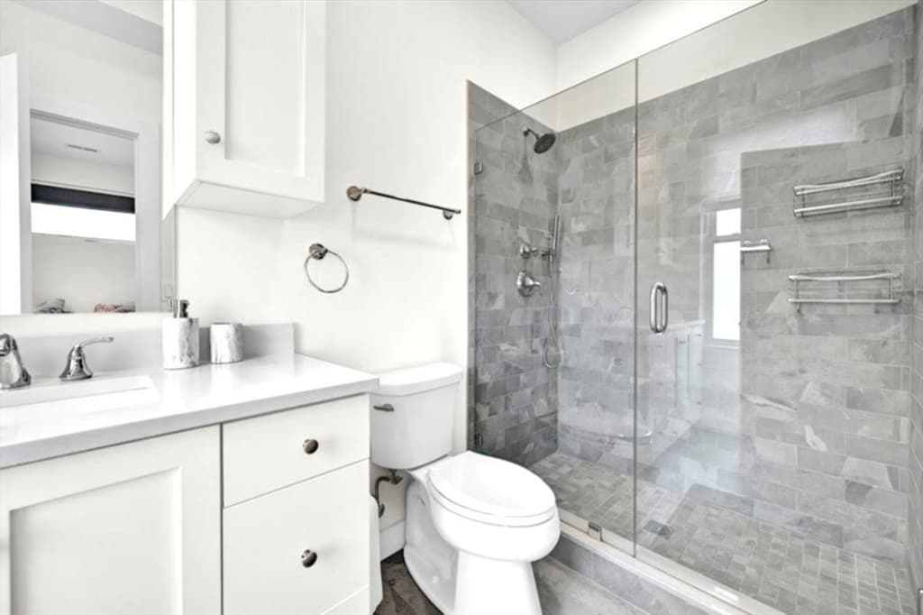 Condominium at 254 Spencer Avenue # 5, Chelsea MA 02150, Chelsea, photo 30 of 36